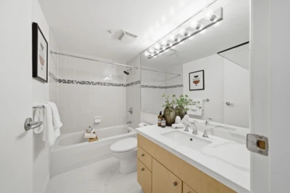 Guest Bathroom Photo of 1203 1008 Cambie Street, Vancouver, BC