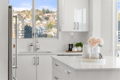 Breakfast Nook Photo of 1704 1245 Quayside Drive, New Westminster, BC