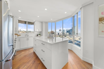 Kitchen Island Photo of 1704 1245 Quayside Drive, New Westminster, BC