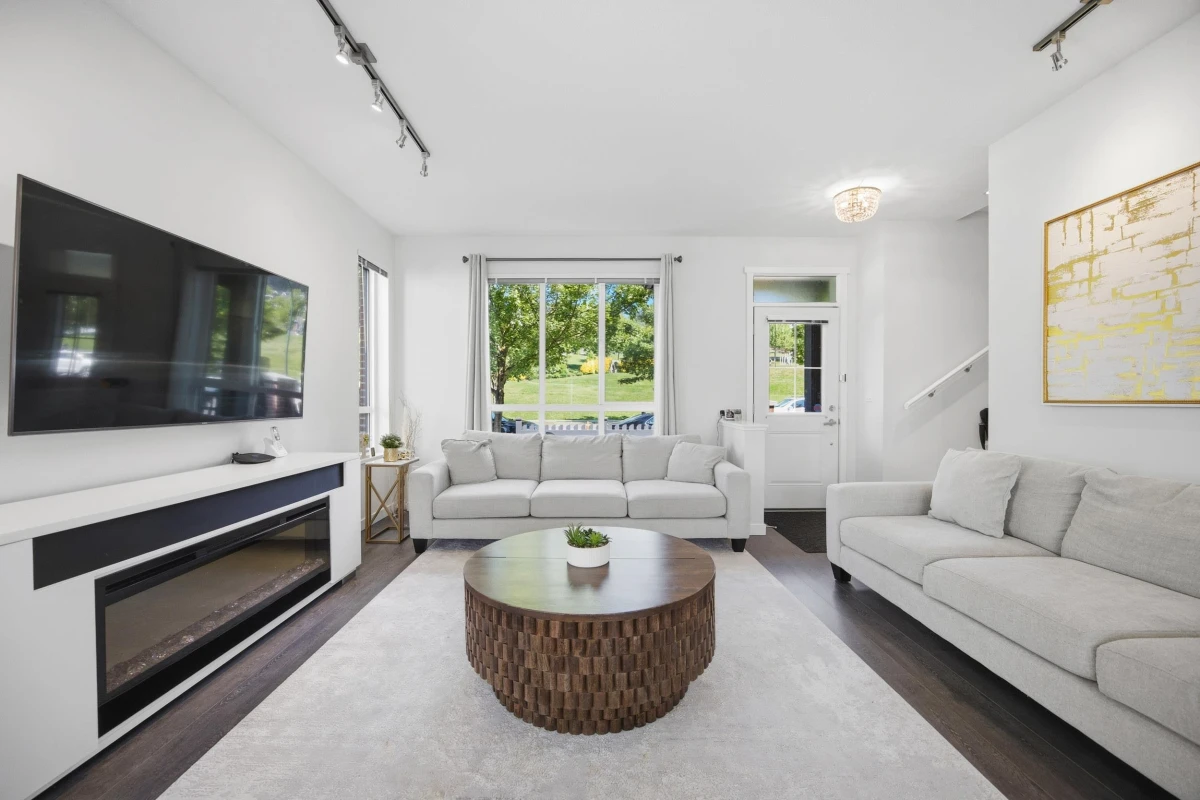 Dining Area Photo of 14 3500 Burke Village Promenade, Coquitlam, BC