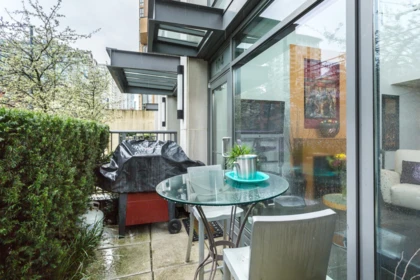 104 1168 Richards Street, Vancouver, BC, Vancouver — Townhouse for sale