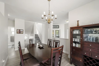 Kitchen Island Photo of 18568 64b Avenue, Surrey, BC