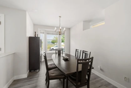 Kitchen Photo of 18568 64b Avenue, Surrey, BC