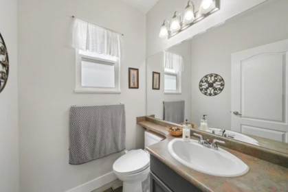 Pantry Photo of 18568 64b Avenue, Surrey, BC