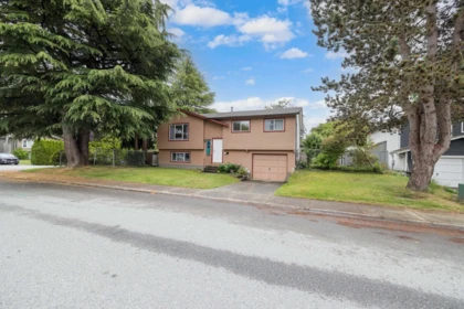 Community Amenities Photo (Clubhouse) of 2652 Wildwood Drive, Langley, BC