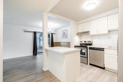 102 6105 Kingsway, Burnaby, BC, Burnaby — Apartment/Condo for sale