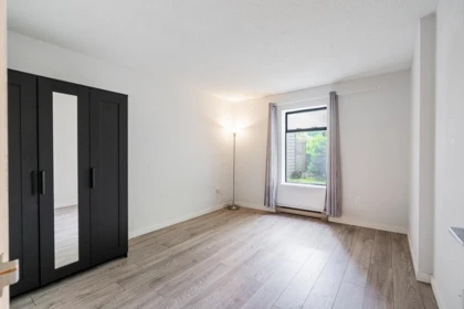 Powder Room Photo of 102 6105 Kingsway, Burnaby, BC