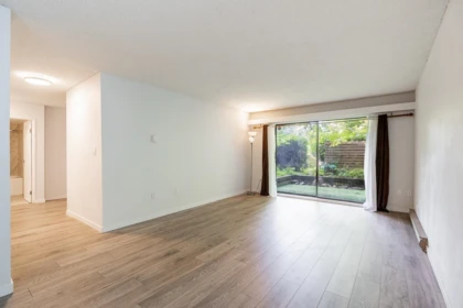 Primary Bedroom Photo of 102 6105 Kingsway, Burnaby, BC