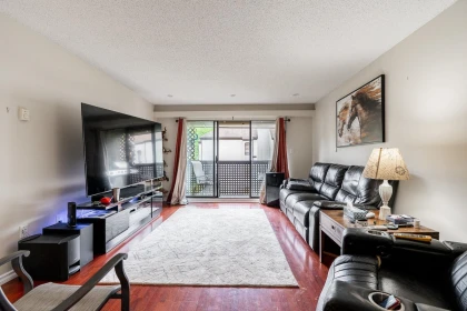402 365 Ginger Drive, New Westminster, BC, New Westminster — Apartment/Condo for sale