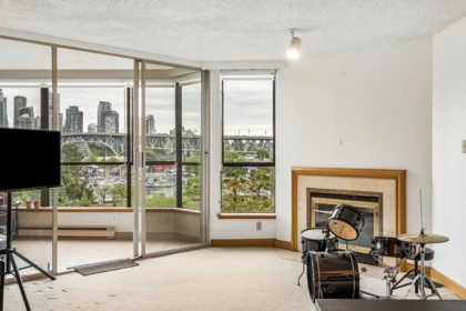 Breakfast Nook Photo of 404 1470 Pennyfarthing Drive, Vancouver, BC