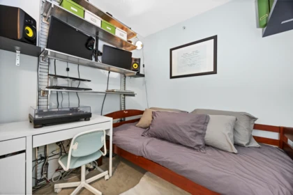 Basement Recreation Room Photo of 501 39 Sixth Street, New Westminster, BC