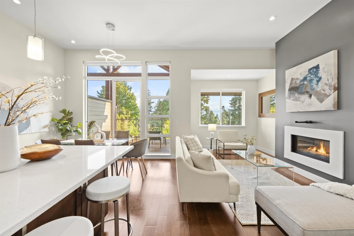 Living Room Photo of 209 13585 16 Avenue, Surrey, BC