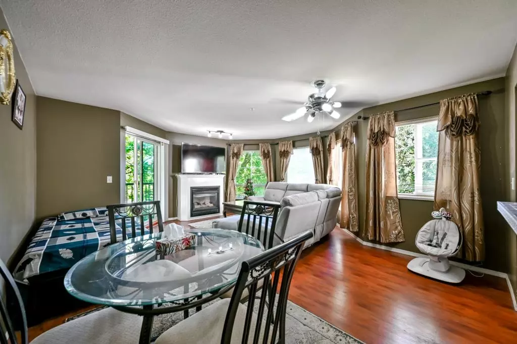 Family Room Photo of 302 2435 Center Street, Abbotsford, BC