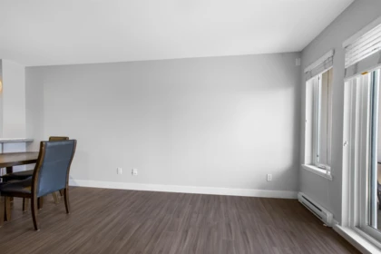 Kitchen Photo of 418 12075 Edge Street, Maple Ridge, BC