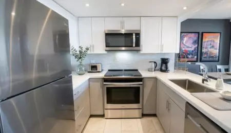 605 1045 Quayside Drive, New Westminster, BC, New Westminster — Apartment/Condo for sale