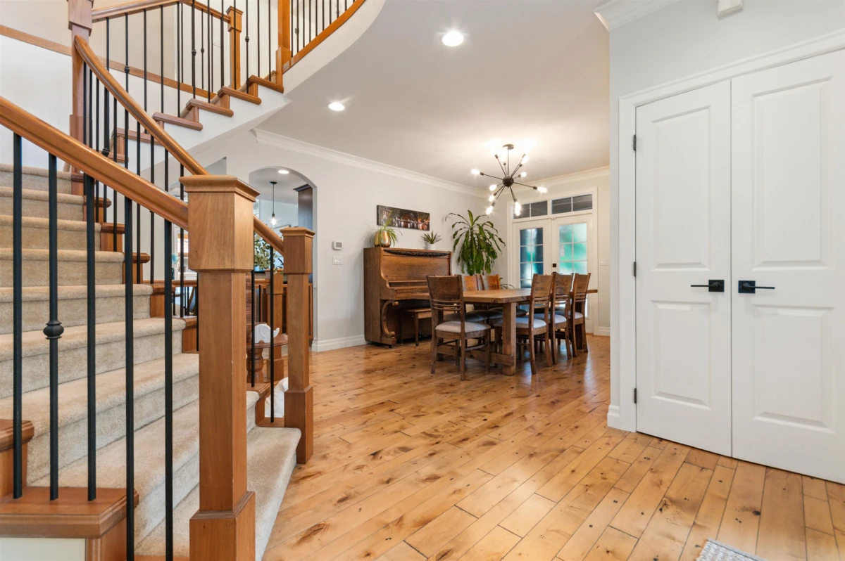 Family Room Photo of 5782 Garrison Boulevard, Chilliwack, BC