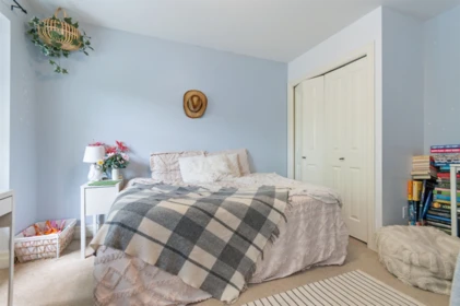 Hallway Photo of 5782 Garrison Boulevard, Chilliwack, BC