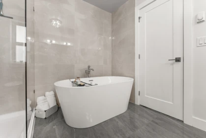 Hallway Photo of 31 5377 8a Avenue, Tsawwassen, BC