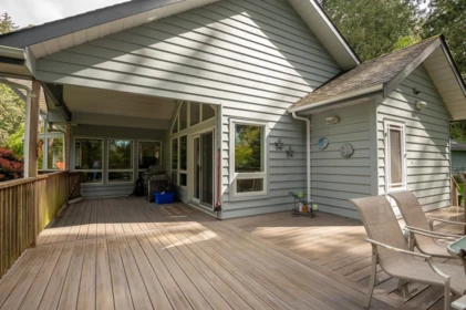 Front Yard Photo of 1154 Flume Road, Roberts Creek, BC