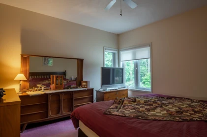 Hallway Photo of 1154 Flume Road, Roberts Creek, BC