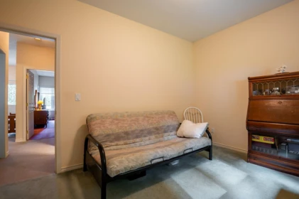 Powder Room Photo of 1154 Flume Road, Roberts Creek, BC