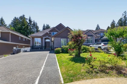 16758 86 Avenue, Surrey, BC, Surrey — Single Family Residence for sale