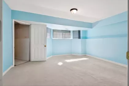 Entry Foyer Photo of 654 Walnut Place, Coquitlam, BC