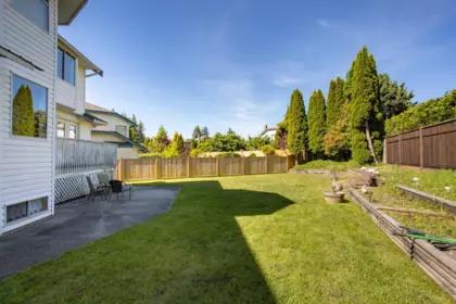 Garden / Landscaping Photo of 654 Walnut Place, Coquitlam, BC