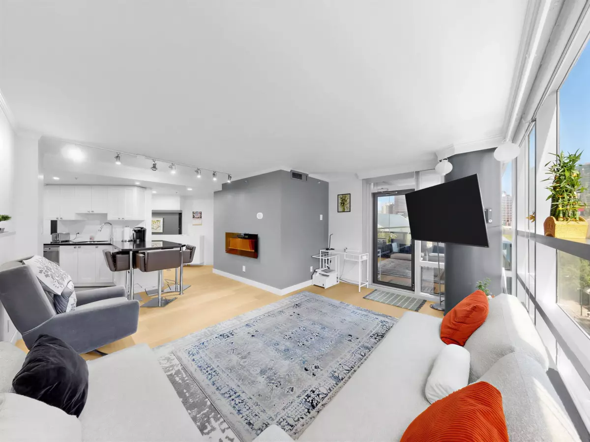 Family Room Photo of 708 1050 Burrard Street, Vancouver, BC