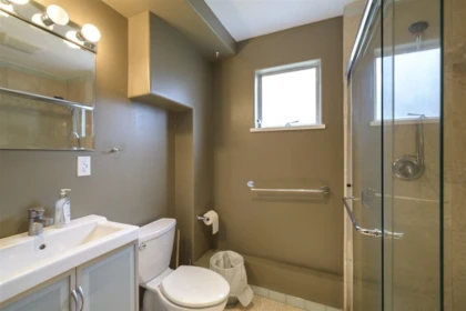 Guest Bathroom Photo of 4965 8a Avenue, Delta, BC