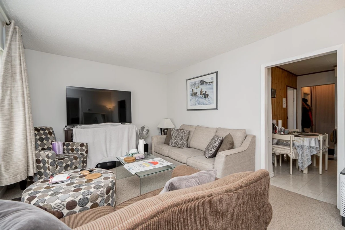 Dining Area Photo of 715 Roderick Avenue, Coquitlam, BC