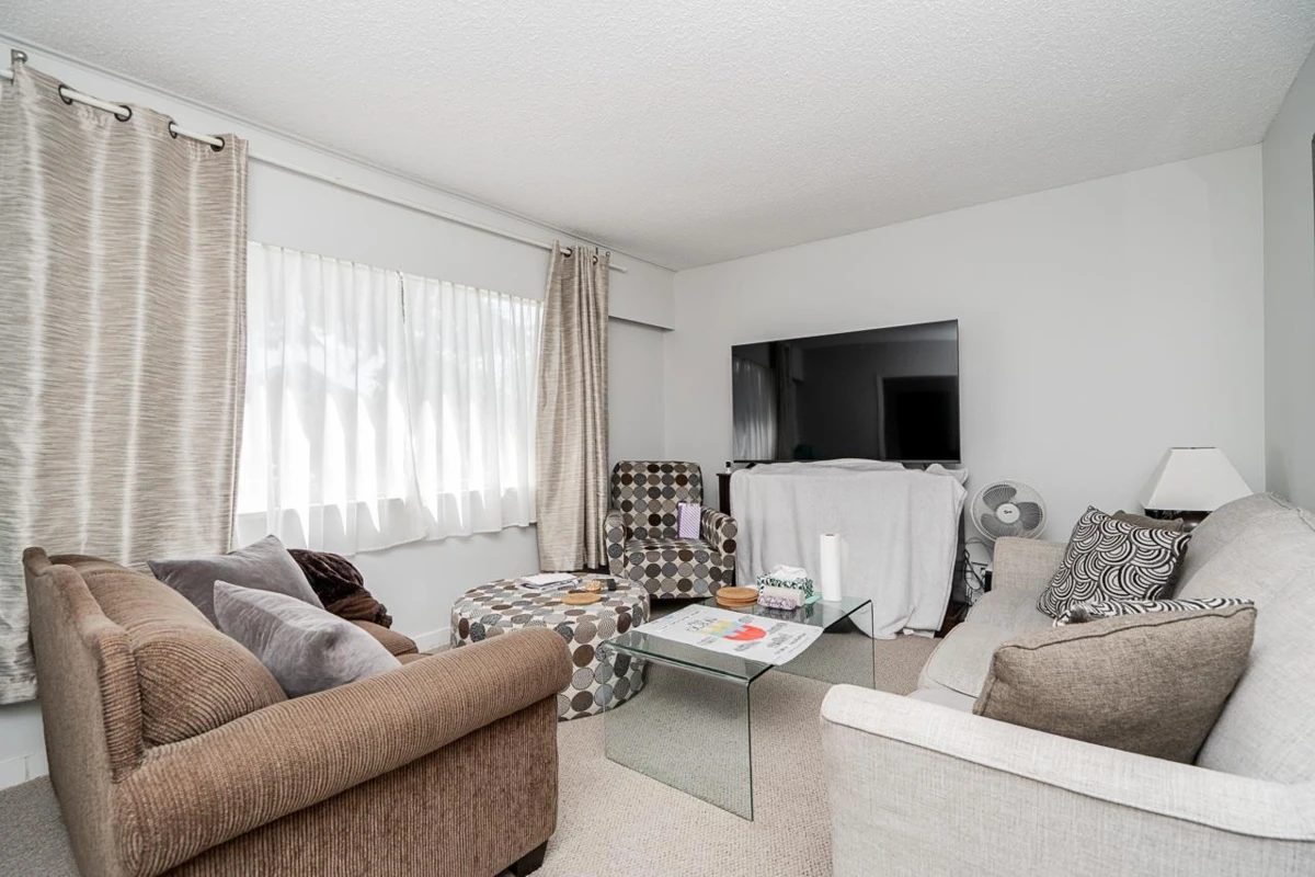 Family Room Photo of 715 Roderick Avenue, Coquitlam, BC