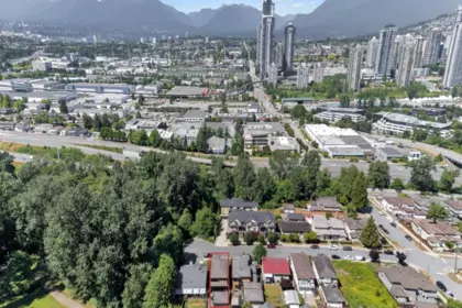 4022 Dominion Street, Burnaby, BC, Burnaby — Single Family Residence for sale