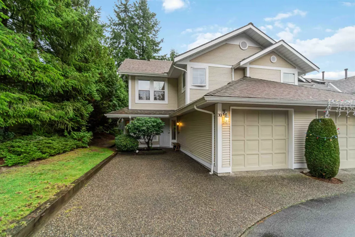 Living Room Photo of 30 2590 Panorama Drive, Coquitlam, BC