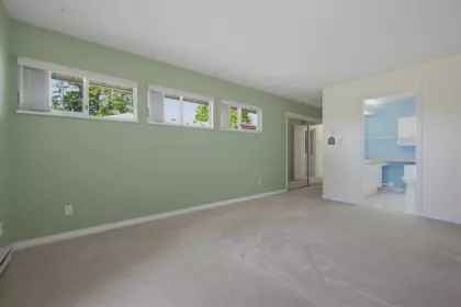 Hallway Photo of 178 16080 82 Avenue, Surrey, BC