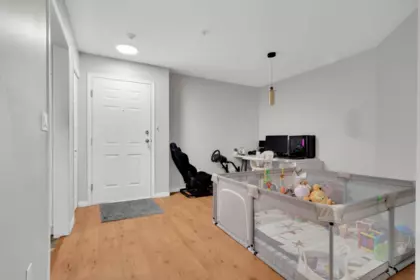 Guest Bathroom Photo of 305 12125 75a Avenue, Surrey, BC