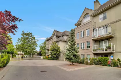 Staircase Photo of 305 12125 75a Avenue, Surrey, BC