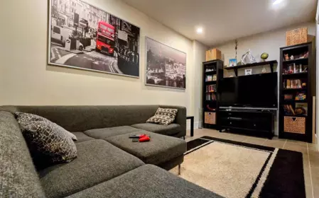 Office / Den Photo of 5467 Dunbar Street, Vancouver, BC