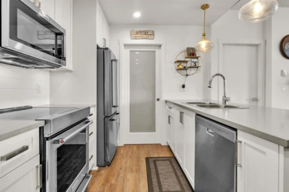 Kitchen Photo of 115 2242 Whatcom Road, Abbotsford, BC