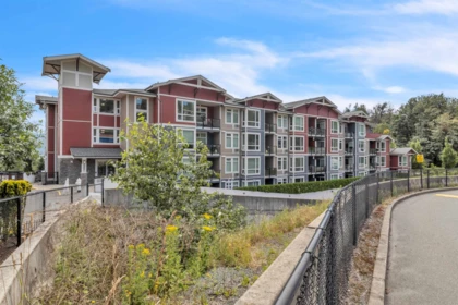 Swimming Pool Photo of 115 2242 Whatcom Road, Abbotsford, BC
