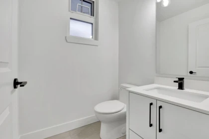 Primary Bathroom Photo of 12 789 Ota Avenue, New Westminster, BC