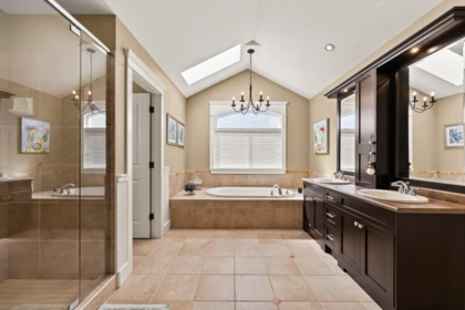 Hallway Photo of 14059 33b Avenue, Surrey, BC
