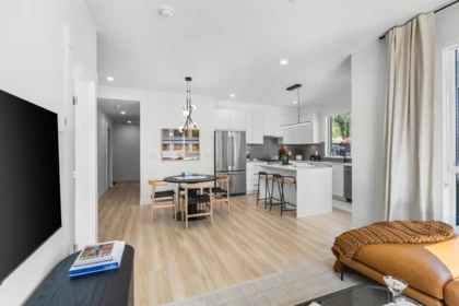 Kitchen Island Photo of 213 2771 Montrose Avenue, Abbotsford, BC