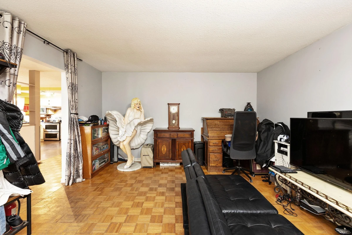 Dining Area Photo of 10595 154a Street, Surrey, BC
