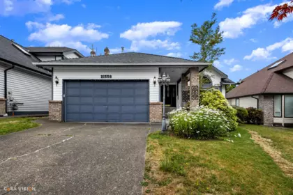 21558 86a Crescent, Langley, BC, Langley — Single Family Residence for sale