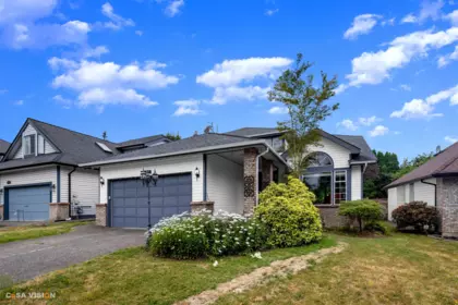 21558 86a Crescent, Langley, BC, Langley — Single Family Residence for sale
