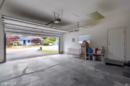 Swimming Pool Photo of 21558 86a Crescent, Langley, BC