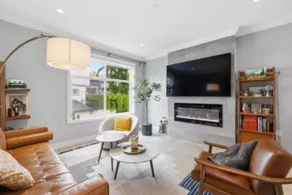 Breakfast Nook Photo of 39 15633 Mountain View Drive, Surrey, BC
