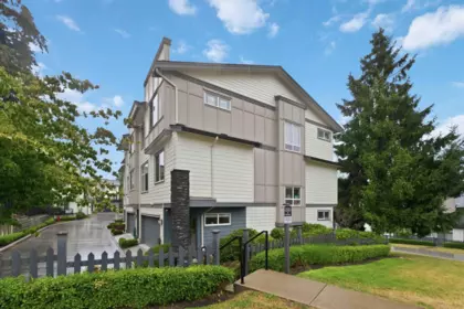 Community Amenities Photo (Clubhouse) of 39 15633 Mountain View Drive, Surrey, BC
