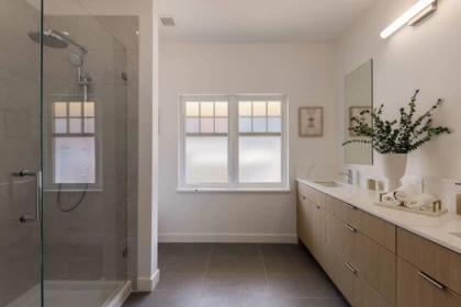 Breakfast Nook Photo of 604 Rochester Avenue, Coquitlam, BC